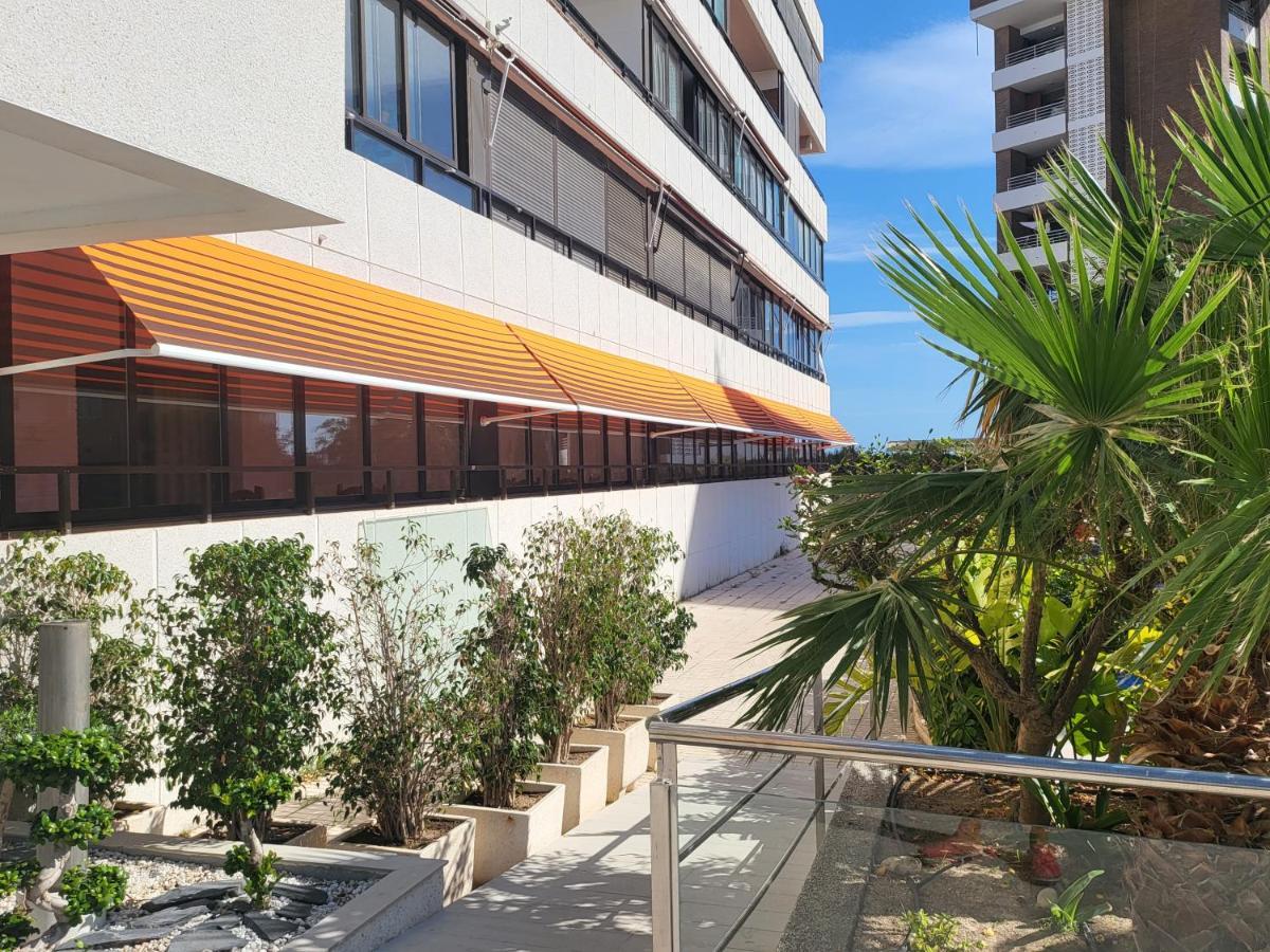 Trinisol II Private Apartments With Sea View Бенидорм Экстерьер фото