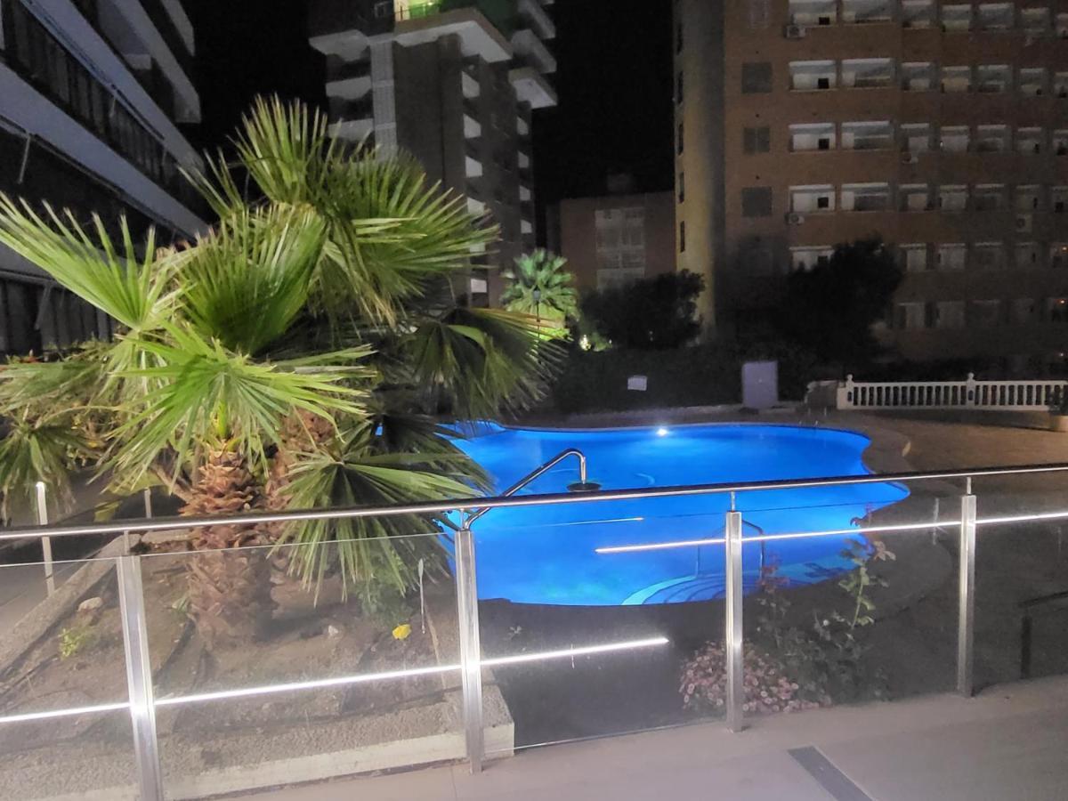 Trinisol II Private Apartments With Sea View Бенидорм Экстерьер фото