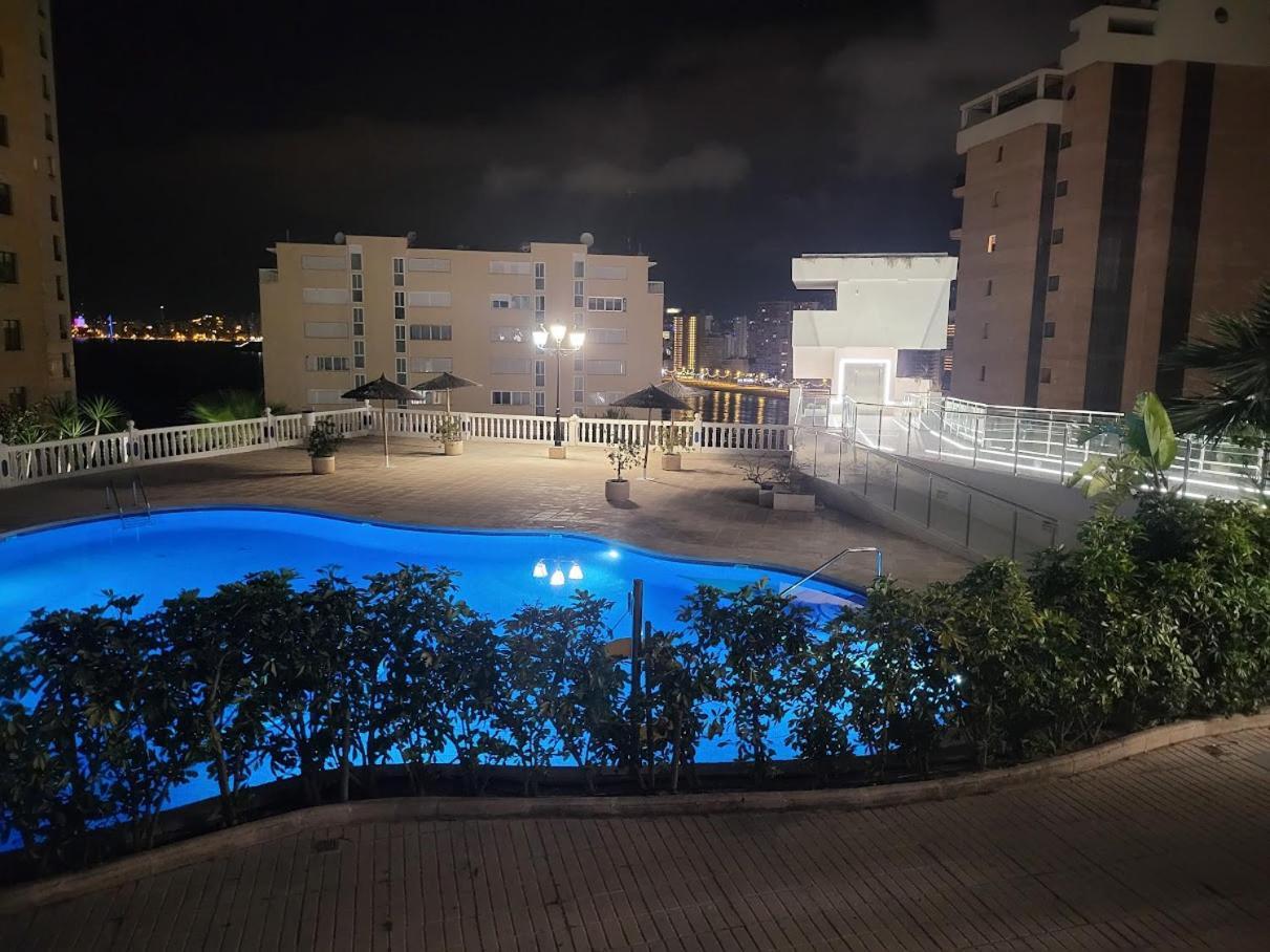 Trinisol II Private Apartments With Sea View Бенидорм Экстерьер фото