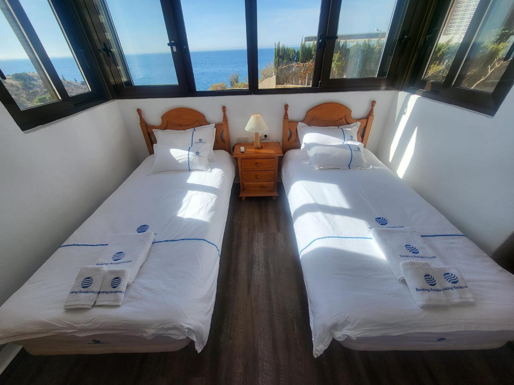 Trinisol II Private Apartments With Sea View Бенидорм Экстерьер фото