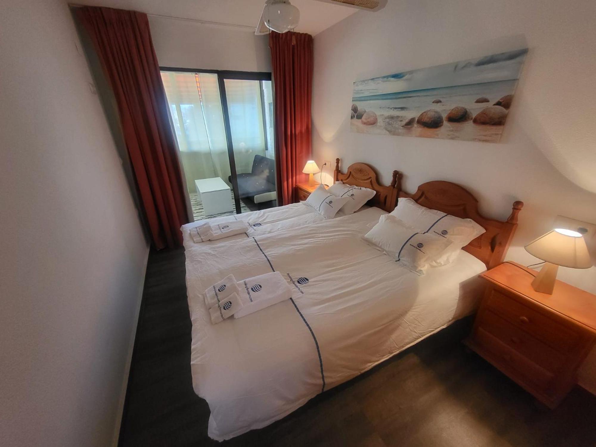 Trinisol II Private Apartments With Sea View Бенидорм Экстерьер фото