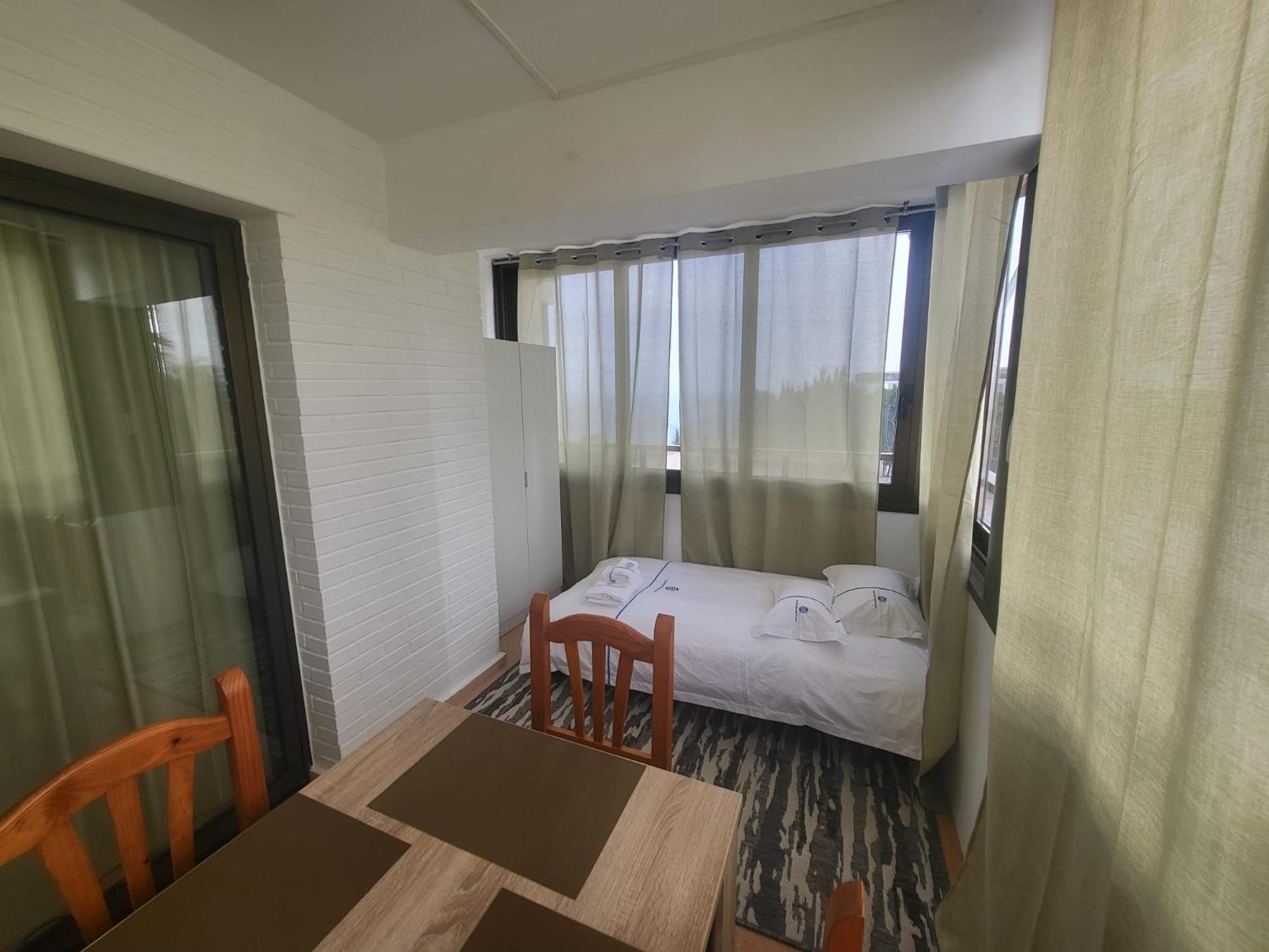 Trinisol II Private Apartments With Sea View Бенидорм Экстерьер фото